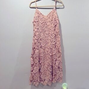 Gorgeous Alice & Olivia crochet lace dresss in blush color
